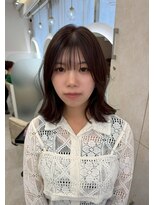 ネモネ バイ ミリー 梅田茶屋町(nemone by milly)&nbsp;大人かわいい外はねくびれミディアムレイヤー