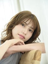 キネン バイ ツリー 宇都宮(kinen by tree)&nbsp;くすみベージュミディアムのラフウェーブこなれヘア
