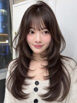 ユニ 原宿(uni)&nbsp;韓国ヘアロングレイヤーカットブリーチなしベージュカラー前髪