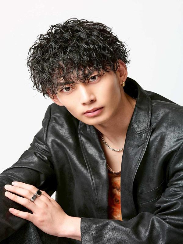 ブラック サッポロ(BLUCK SAPXOXO) フェザーショートツイスパシャドウパーマmen's大通駅学割U24