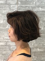 マニス(manis)&nbsp;ふんわりボブ湿気に負けないナチュラルブラウン