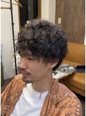 スパイラルパーマ　ソフトアフロ　刈り上げ　ツーブロック