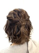 ネオリーブ クタ 町田店(Neolive kuta)&nbsp;ハーフアップ