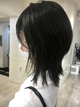 ボネッカ 鶴見(BONECCA) 【上岡茉央】個性派ウルフカット