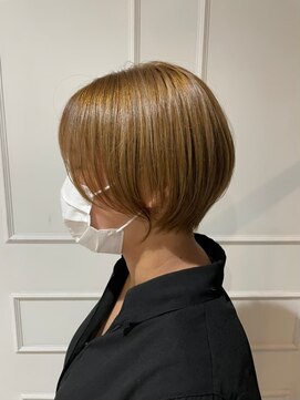 スペックホルダー(Spec Holder) 襟足丸みショートくびれショートハンサムショート束感ショート16