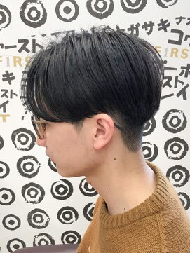 コワファーストナガサキシャンプーボーイ(COIFF1RST NAGASAKI SHAMPOO BOY) 【ナチュラル×奥行き】　シャープセンターパート