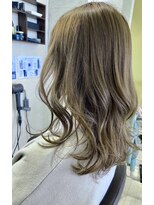 クリーム(CREAM) オリーブベージュ