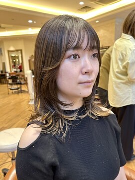 ビュートリアム265(BEAUTRIUM 265) ミディアムレイヤー/レイヤーカット/銀座/ハイライト/ベージュ