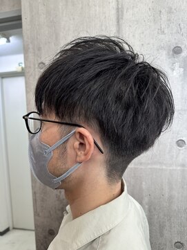 トゥーミー(to mee) 【メンズ】束感抜群!ツーブロショート♪【小松】