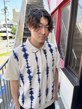 アイズ 海老名(AIZU) ツイストスパイラルパーマ ミディアムパーマ 眉毛 センター分け