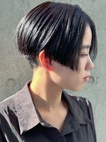 オーク 学芸大学(OAK)&nbsp;センター分け 前髪なし ハンサムショート 3Dカラー ハイライト