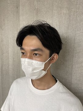 エマ 日吉(emma) 王道センターパート 刈り上げすぎないサイドがおしゃれ◎