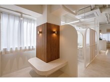 ヴェイナゴヤ(VEYY. nagoya)の雰囲気（全席半個室、周りを気にせずゆったりご利用頂けます。）