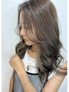 イルダバイグラッシー センター北(iluda by glassi) ベージュ外国人風カラー【瀬口】