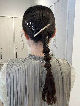 ガーデンヨコハマ(GARDEN YOKOHAMA) 【チバ】ヘアセット　あみおろしアレンジ　金箔　ローポニー