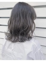 イェッカ(YECCA)&nbsp;モノトーングレー