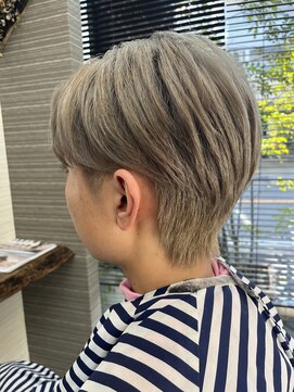 マコ(mako) センターパート