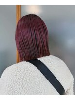 オーラ(ora)&nbsp;【30代ぱつっと切りっぱなしボブ×ピンクカラー】