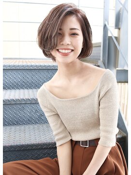 アンビエンテ(ambiente) 大人ショート　小顔カット　大人かわいい　前髪【上田】