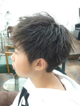 アークス(Ark'ss) ショート　メンズ　NOツーブロック パーマ風アレンジ