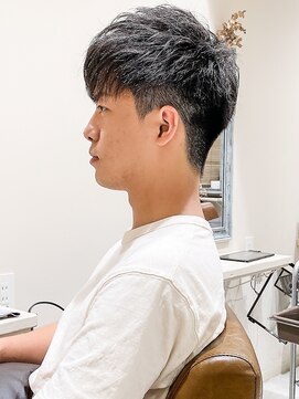 フレームプラス 御堂筋難波店(FRAME +) ショートマッシュツーブロック束感カットナチュラルパーマ