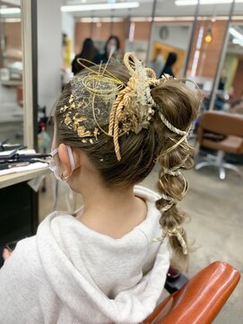 ベルクープス 天王寺店(Belle Coupes) 【BelleCoupes】足立美佐恵 卒業式ヘアセット 水引 紐 金箔ヘア