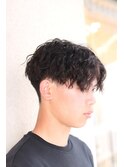 センターパートツイストスパイラルパーマ
