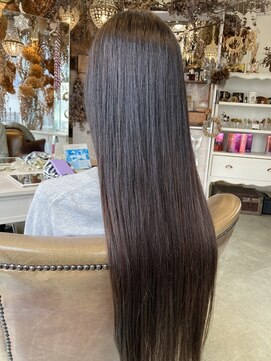 シェリ ヘアーアンドメイク(Cherie hair＆make) ツヤのあるスーパーロングスタイル