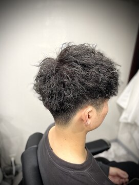 プラウド(PROUD) マッシュツイストスパイラル/スペインカールフェード/理容室田町