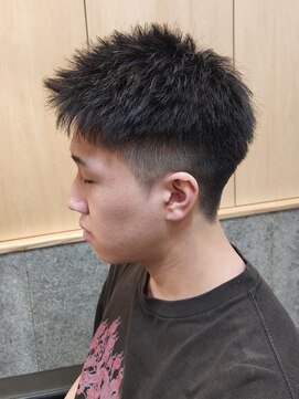 ニアウ 伊勢崎連取店(Niau) 刈り上げショートメンズボックススパイキーショート