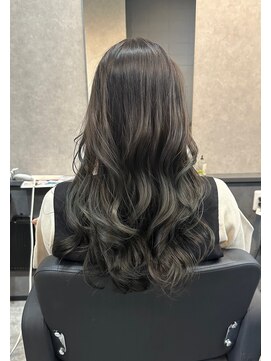 ルーツ(Roots) ☆ダークグレーカラー×髪質改善トリートメント☆