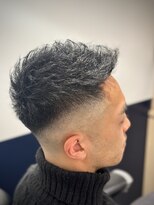 リバティシェアバーバー 銀座(LIBERTY SHARE BARBER) 【クセ毛を活かす！】メンズフェザーショート