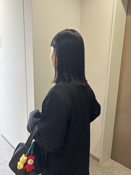 エレノア 梅田店(Eleanor) 切りっぱなしボブ
