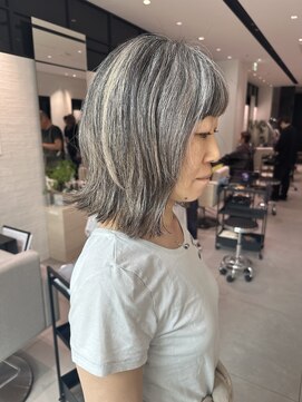 ステア ケース(stair case) 白髪活かし　なかなかこれない人へのハイライト