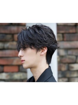 今流行りのフェザーパーマで、お洒落で大人のこなれ感を！幅広い世代にも人気のメンズパーマスタイル[川越]