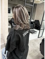 アコ(Aco)&nbsp;★ミディアムレイヤーに映えるオリジナルハイライト★