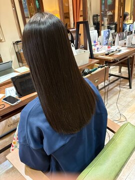 ピンキーウエスト 福島*ブリーチなしダブルカラー白髪ぼかし*小顔カット縮毛矯正