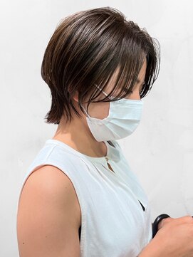 ユニバーススイート(UNIVERSE.suite) ショートウルフ