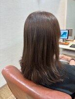 リーク(LEEK) 軽やかな動きとツヤ感が魅力♪大人のレイヤースタイル(白髪染め)