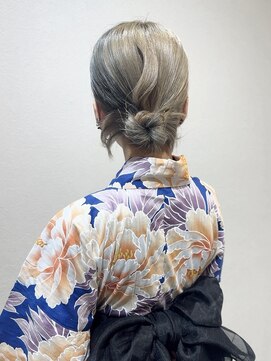 ベル サウス(BHEL south) シンプルだけど一癖あるお団子ヘア 【津/久居】