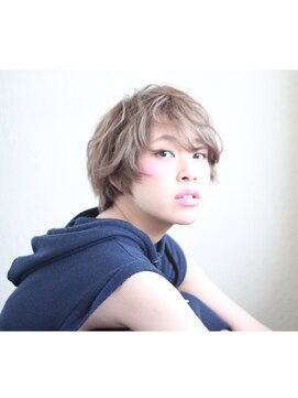 リコ(Lico) ショートスタイル　ミルクティーベージュ