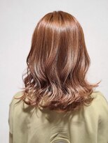 ロッコ バイ ヘアブランド リョウ(Rocco by hair brand RYO) 大人可愛い外ハネセミディー　コーラルベージュ