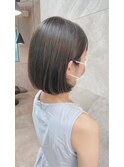 大人かわいいフェザーバング小顔くびれミディカーキグレージュ