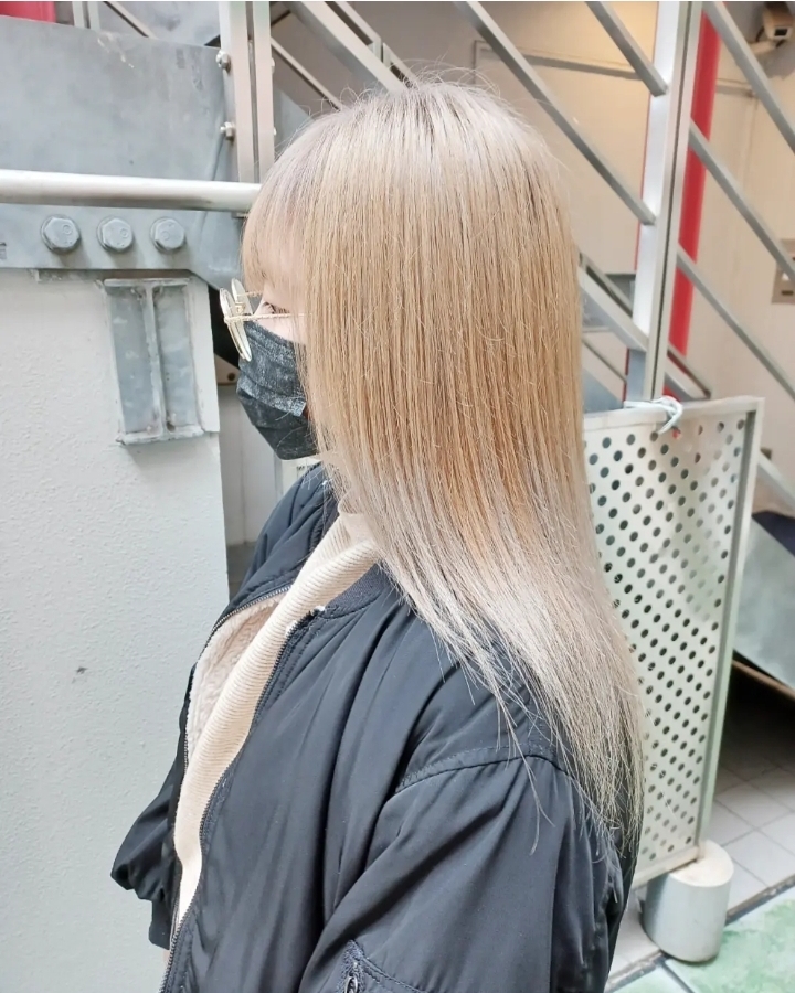ブロンドヘアー