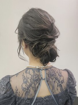 ソフィーズデザイン(Sofi's design) 後れ毛結婚式アップスタイル