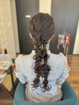 メゾンドミニョン(Maison de Mignon) ツインポニー