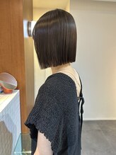 ワット(W) 【W】小林 切りっぱなしボブ