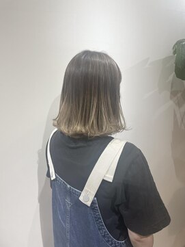 エム インターナショナル 白岡 キュート(EMU international CUTE) 柔らか透明感グラデカラー