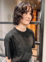 ヴヴ(Bub) ボブパーマ ウルフパーマ 前髪パーマ 顔周りカット 20代 束感