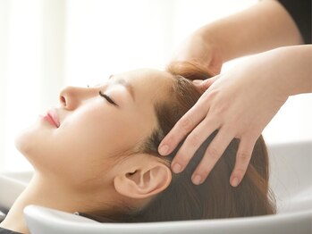 カノアレア by TJ天気予報(Kanoalea)の写真/髪質改善や美髪は頭皮から！スパ付きクーポンをご用意♪縮毛矯正と合わせて根元から美しい髪へ導きます☆